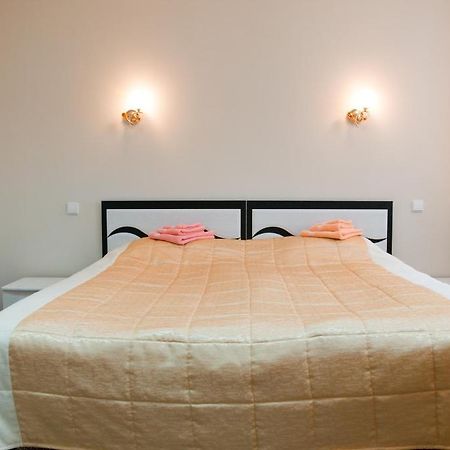 Avenue Hotel Zaslawye Quarto foto